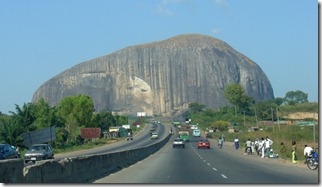 ROCA ZUMA-NIGERIA-EL CRISOL DE LA CORDURA